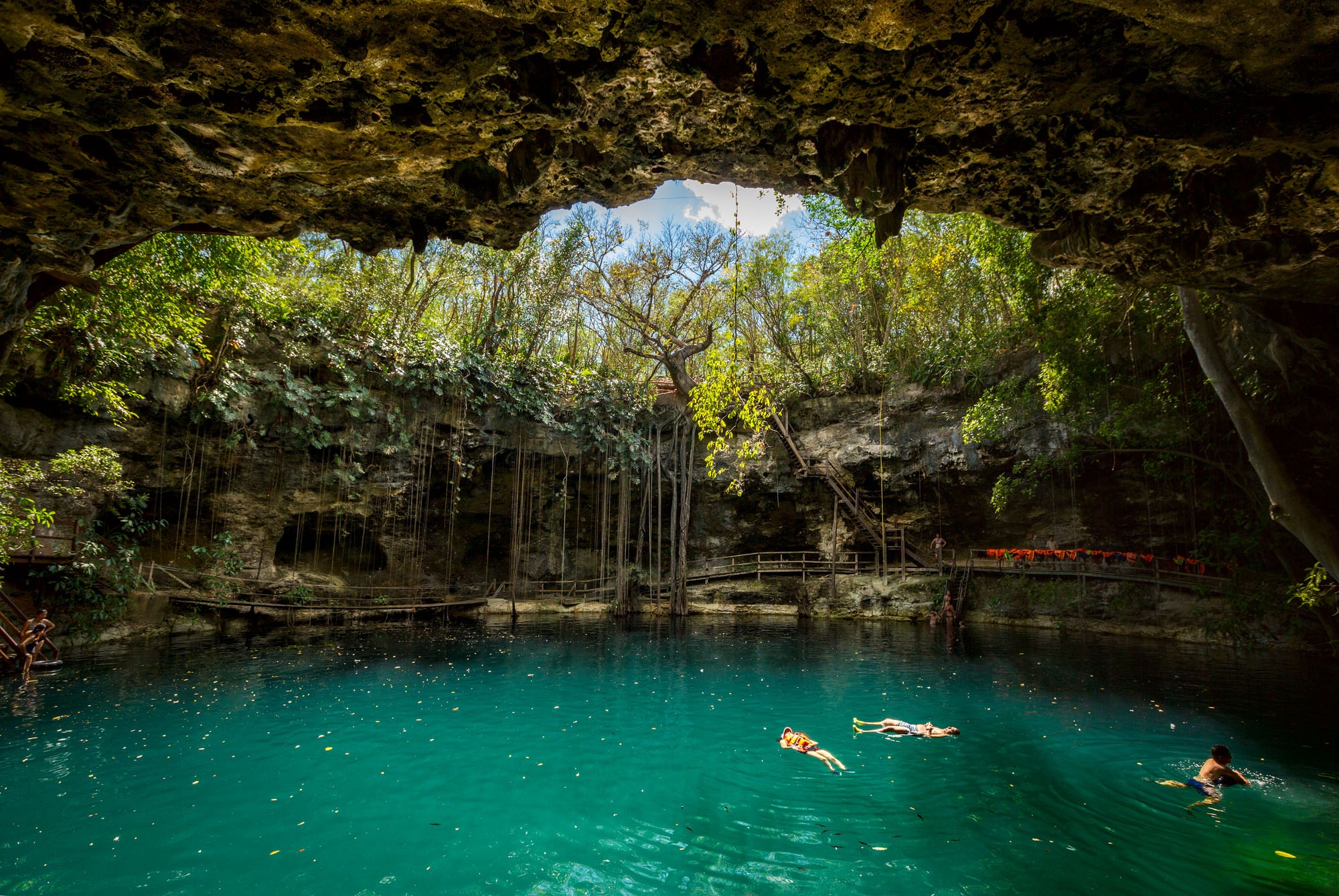 Only seconds to confront the moment - The travel photography of Andy ...